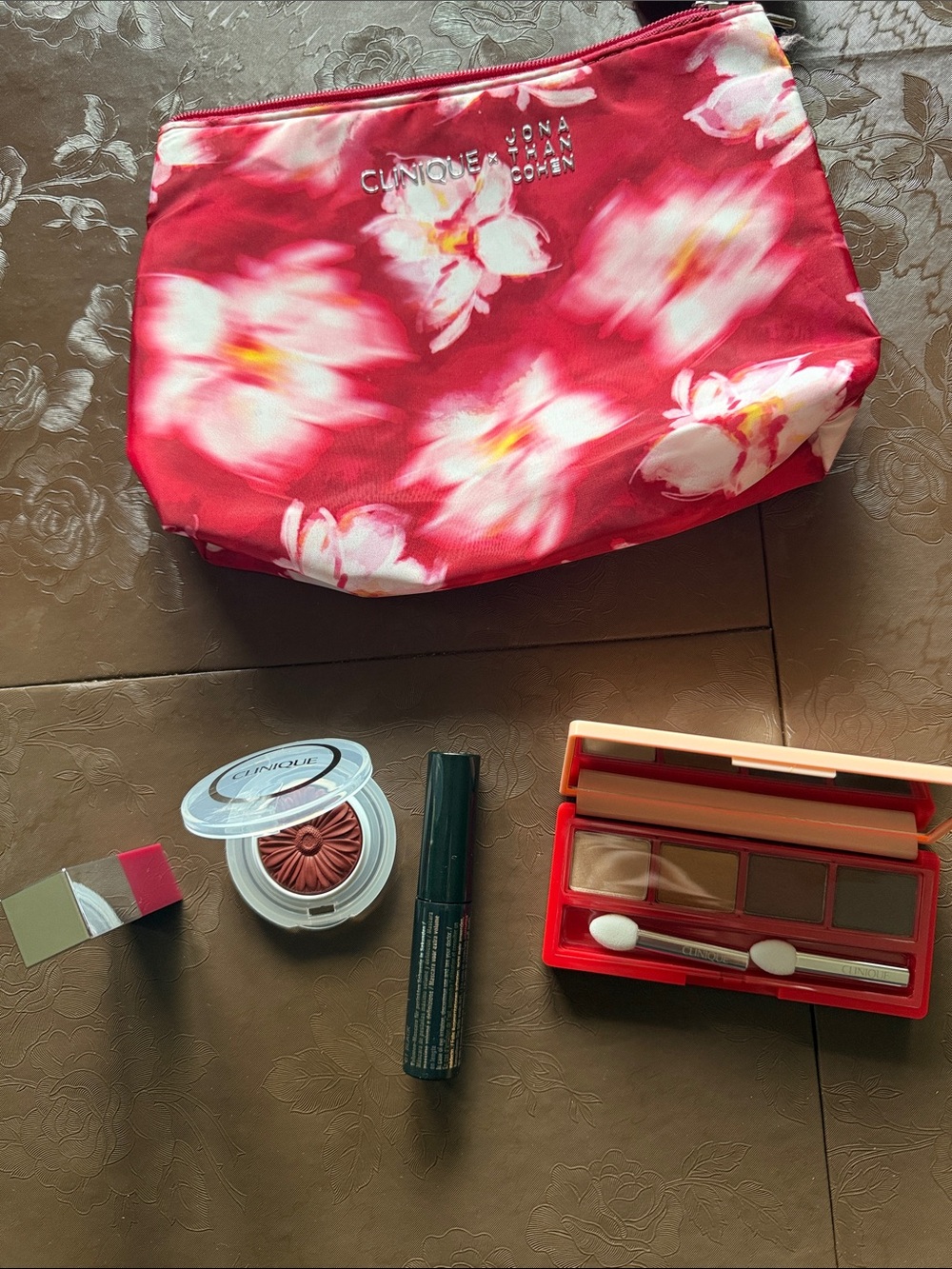 Clinique Floral Pink Cosmetic Pouch with Pink-Toned Blush & Eye Palette